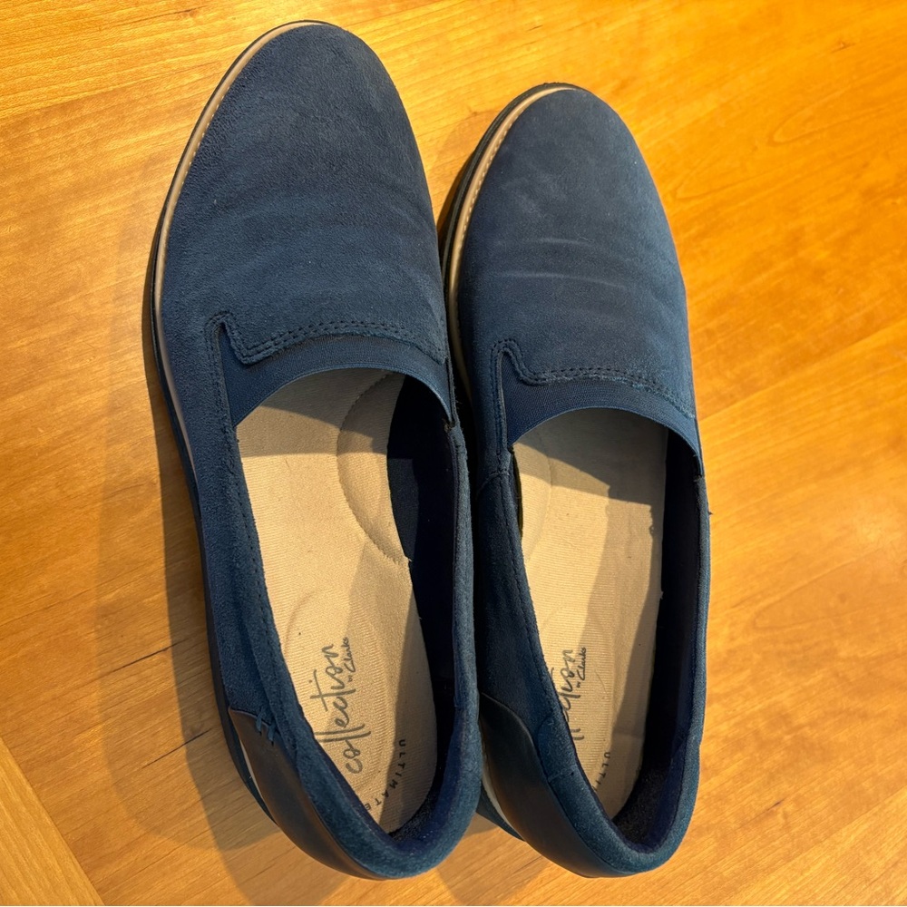 Women’s Navy Blue suede Slip-On Shoes size 10